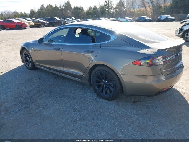 2016 TESLA MODEL S 5YJSA1E24GF150520 Photo 2