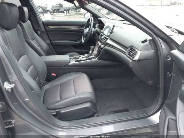 1HGCV1F30LA111251 Honda Accord Sport