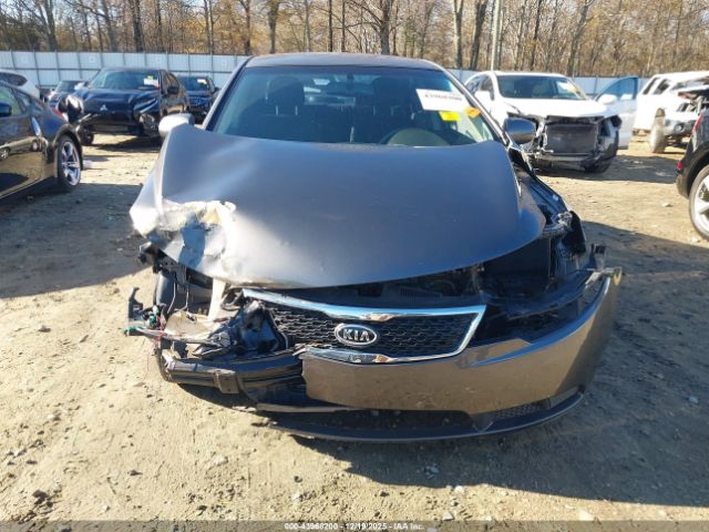 2013 KIA FORTE KNAFU4A25D5738095 Photo 5