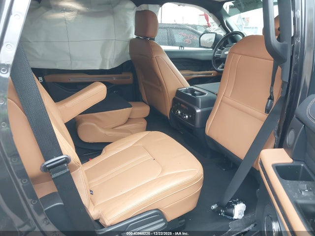 1FMJU1M88REA12858 Ford Expedition Platinum