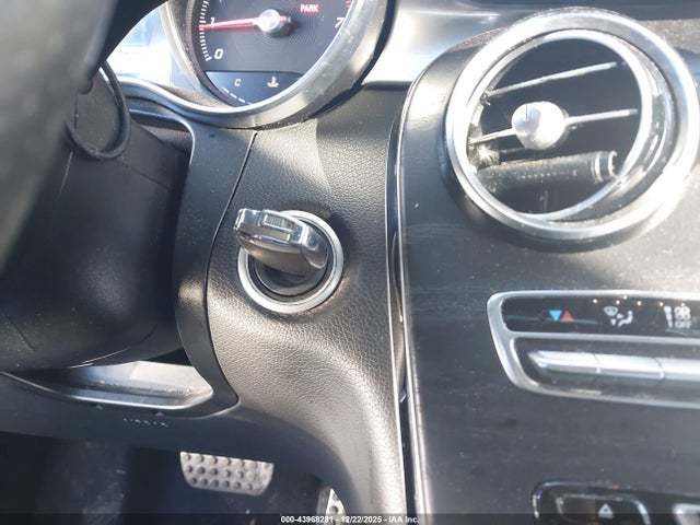 43968281 :رقم المزاد ، WDC0J4KB7JF417501 vin ، 2018 Mercedes-benz Glc 300 Coupe 4matic مزاد بيع
