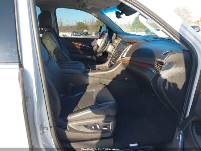 2017 CADILLAC ESCALADE 1GYS4BKJ0HR396107 Photo 4