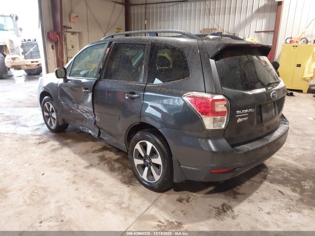 Subaru Forester 2.5i Premium 2018 JF2SJAGC7JH464886 Image 3