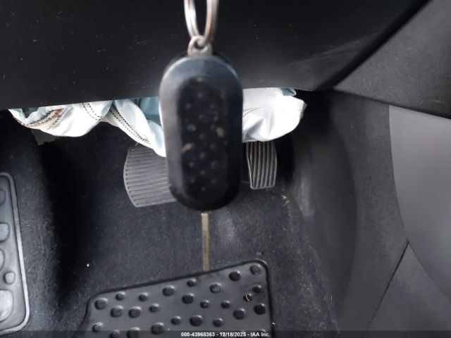 2014 FIAT 500L ZFBCFADH4EZ004804 Photo 10