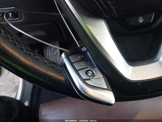 2019 BMW X5 5UXCR6C5XKLL11562 Photo 10