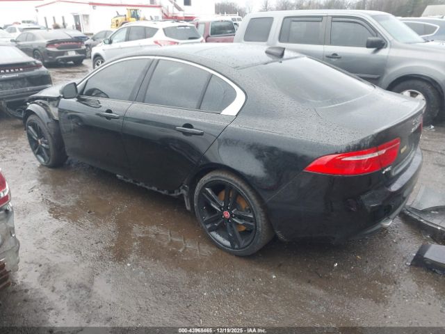 2017 JAGUAR XE SAJAJ4BV3HA963211 Photo 2