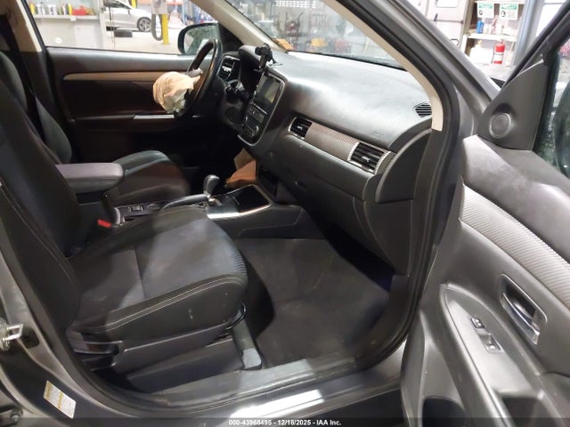 Mitsubishi Outlander Se 2018 JA4AD3A37JZ017369 Image 5