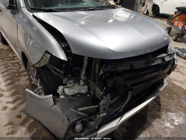Mitsubishi Outlander Se 2018 JA4AD3A37JZ017369 Image 6