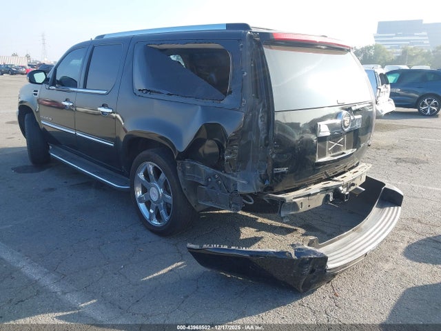 2009 CADILLAC ESCALADE ESV 1GYFK262X9R292610 Photo 2