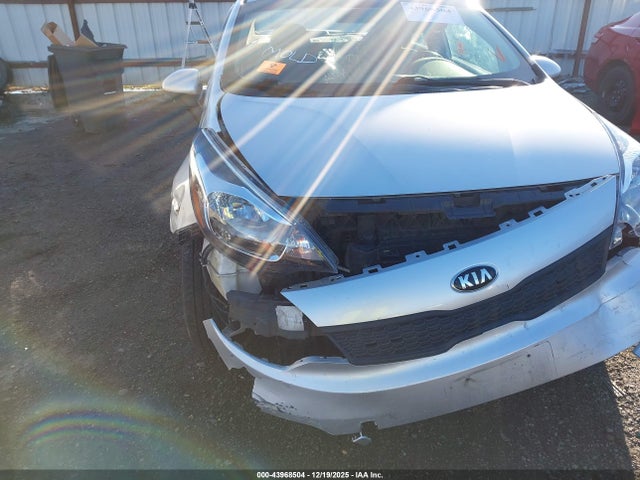 KNADM4A31G6561074 KIA RIO LX