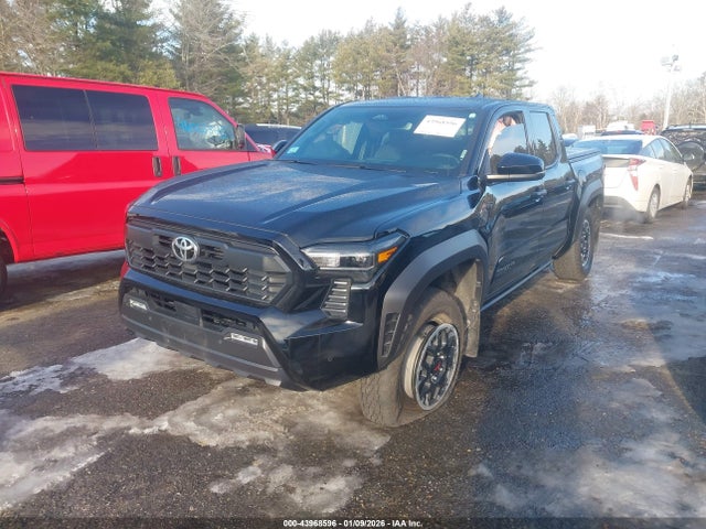 Toyota Tacoma Trd Off Road 2025 3TMLB5JN0SM099661 Image 2