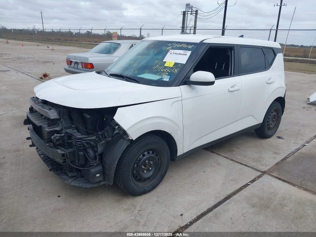 KNDJ23AU3R7907167 KIA SOUL LX