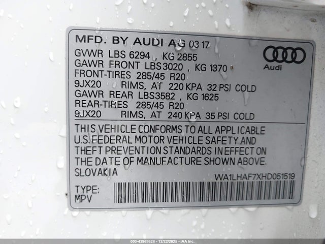 2017 AUDI Q7 WA1LHAF7XHD051519 Photo 8