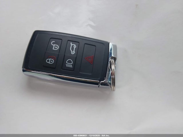 2020 JAGUAR E-PACE SADFP2FX4L1Z74721 Photo 10