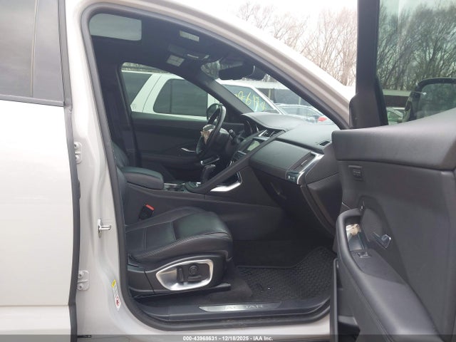 2020 JAGUAR E-PACE SADFP2FX4L1Z74721 Photo 4