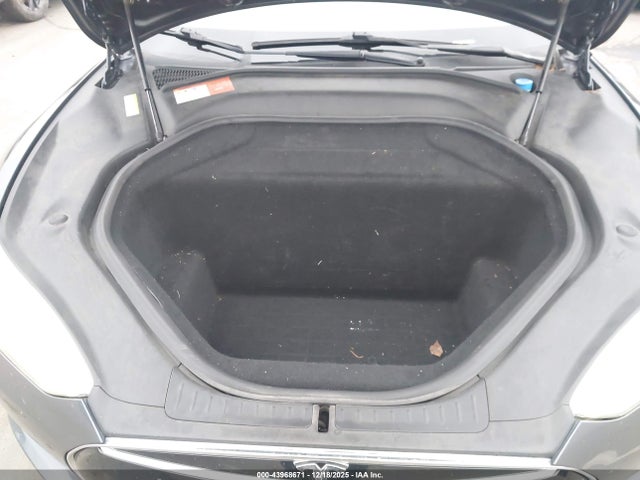 2015 TESLA MODEL S 5YJSA1H23FF091132 Photo 9