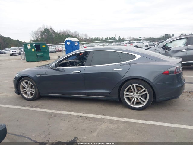 Tesla Model S 70d/85d/p85d 2015 5YJSA1H23FF091132 Image 14