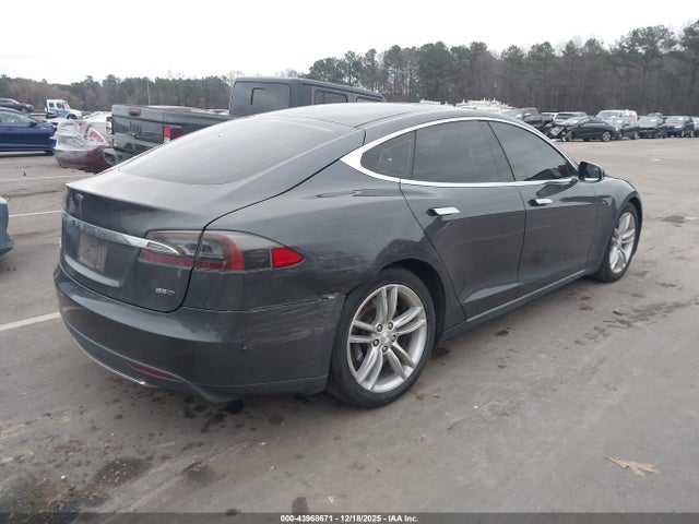 2015 TESLA MODEL S 5YJSA1H23FF091132 Photo 3