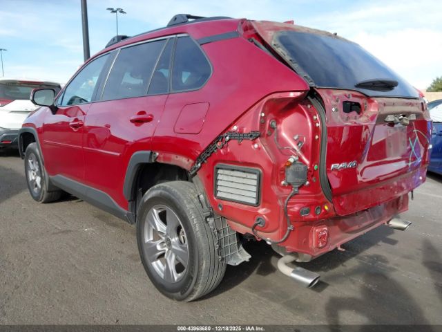 2022 TOYOTA RAV4 2T3W1RFV8NW189448 Photo 2