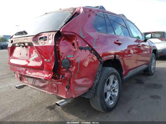 2022 TOYOTA RAV4 2T3W1RFV8NW189448 Photo 3