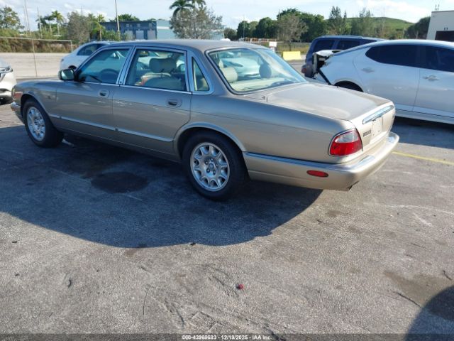 2000 JAGUAR XJ8 SAJDA14C0YLF09240 Photo 2