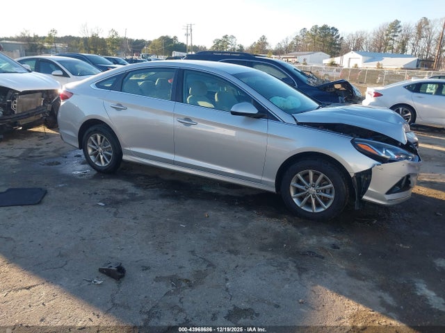 Hyundai SONATA SE 2019 5NPE24AF2KH788649 главное изображение