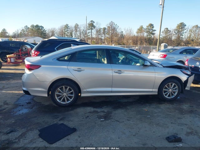 Hyundai SONATA SE 2019 5NPE24AF2KH788649 Image 13