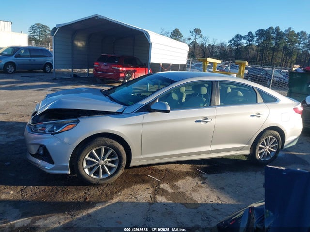 Hyundai SONATA SE 2019 5NPE24AF2KH788649 Image 14