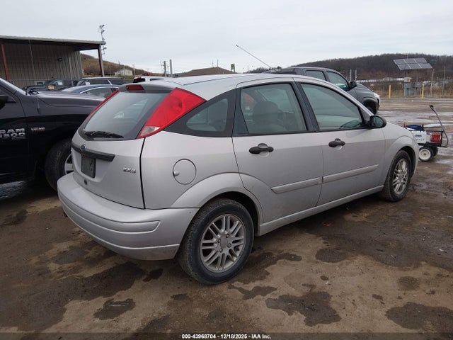 2003 FORD FOCUS 3FAFP37363R134786 Photo 3