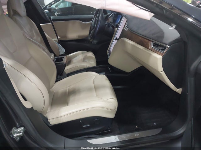 2017 TESLA MODEL S 5YJSA1E28HF181982 Photo 4
