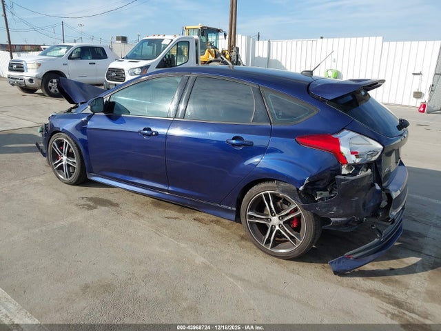 Ford FOCUS ST 2016 1FADP3L97GL212935 Image 3