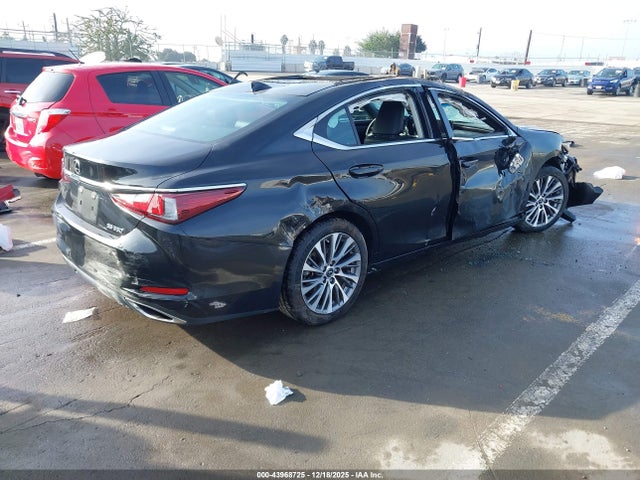 43968725 :رقم المزاد ، 58ADZ1B18LU064503 vin ، 2020 Lexus Es 350 مزاد بيع