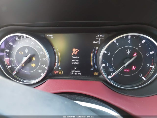 2022 MASERATI LEVANTE ZN661XUA7NX396413 Photo 6
