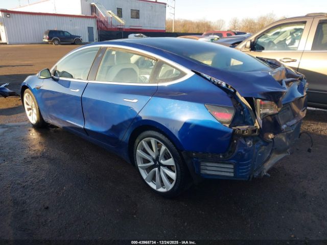 2019 TESLA MODEL 3 5YJ3E1EB9KF482275 Photo 2