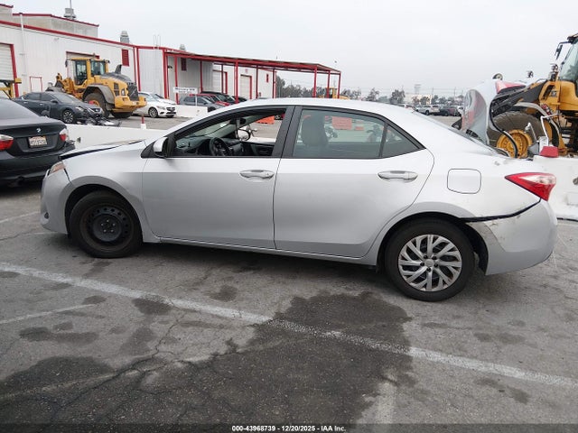 Toyota COROLLA LE 2017 5YFBURHE2HP615586 Image 14