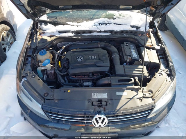 43968846 :رقم المزاد ، 3VWD17AJ5EM427108 vin ، 2014 Volkswagen Jetta 1.8t Se مزاد بيع