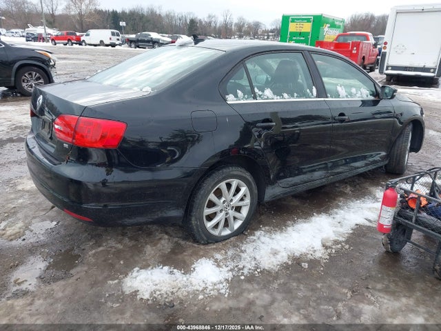 43968846 :رقم المزاد ، 3VWD17AJ5EM427108 vin ، 2014 Volkswagen Jetta 1.8t Se مزاد بيع
