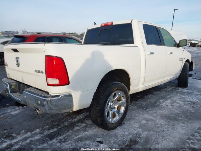 2018 RAM 1500 1C6RR7LTXJS352155 Photo 3
