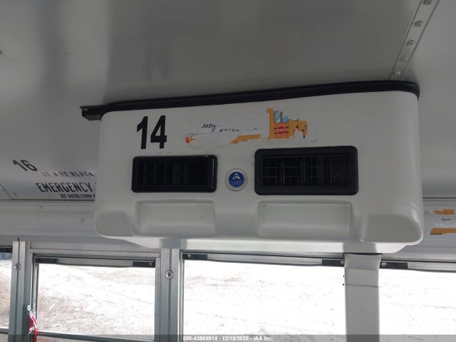 Продажа на аукционе авто 2015 Blue Bird School Bus / Transit Bus, vin: 1BAKJCPA2FF307644, номер лота: 43968914