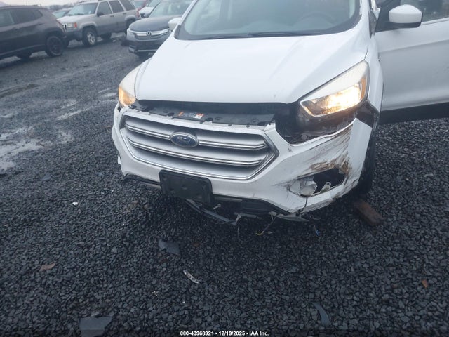 Ford ESCAPE SE 2017 1FMCU0GDXHUA62791 Image 6