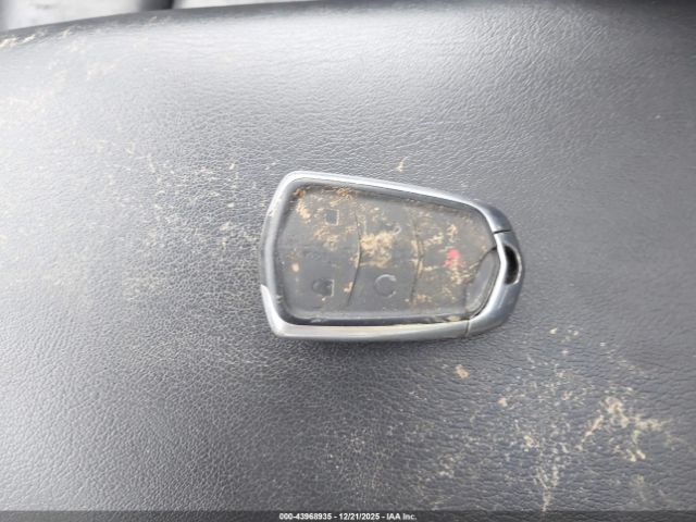 2017 CADILLAC XT5 1GYKNBRS3HZ122671 Photo 10