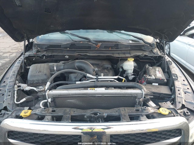 1C6RR6GT7JS114350 RAM 1500 Slt 4x2 6&#039;4 Box