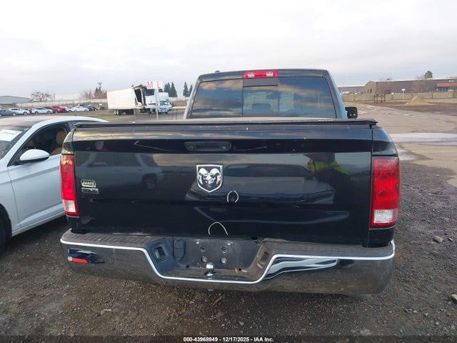 1C6RR6GT7JS114350 RAM 1500 Slt 4x2 6&#039;4 Box
