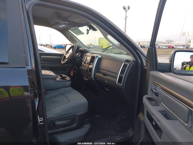 1C6RR6GT7JS114350 RAM 1500 Slt 4x2 6&#039;4 Box