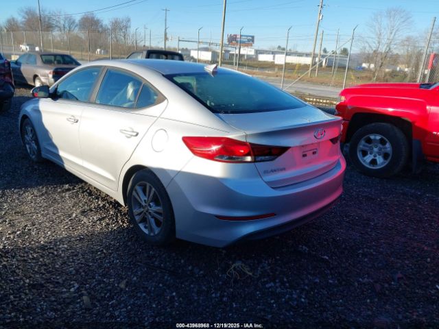 2017 HYUNDAI ELANTRA 5NPD84LFXHH180295 Photo 2