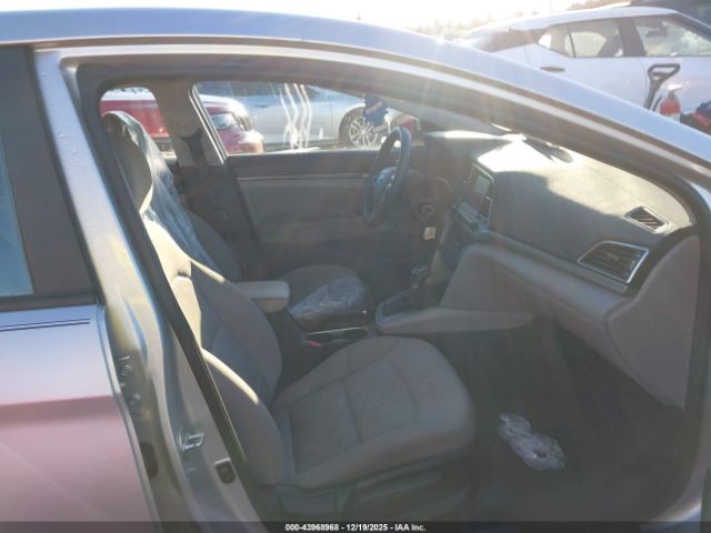 2017 HYUNDAI ELANTRA 5NPD84LFXHH180295 Photo 4