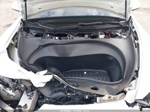 2024 TESLA MODEL 3 5YJ3E1EA5RF848976 Photo 9