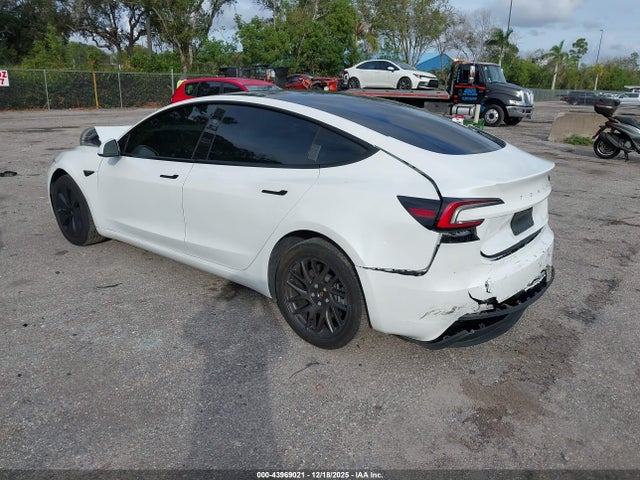 2024 TESLA MODEL 3 5YJ3E1EA5RF848976 Photo 2