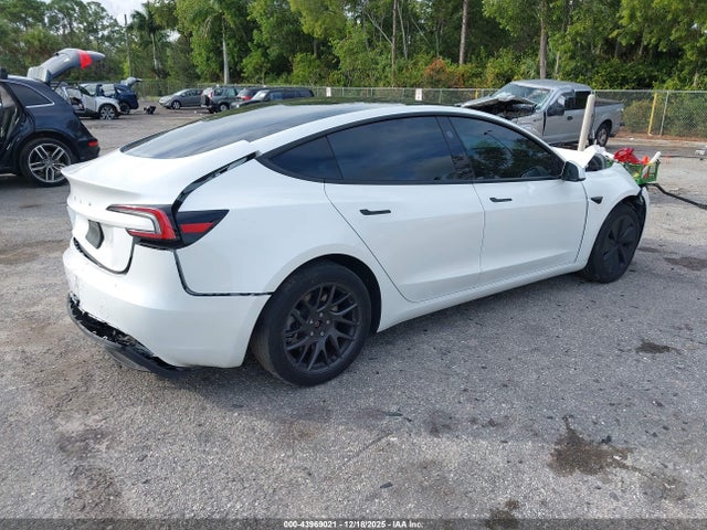 2024 TESLA MODEL 3 5YJ3E1EA5RF848976 Photo 3