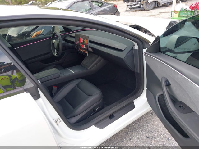 2024 TESLA MODEL 3 5YJ3E1EA5RF848976 Photo 4
